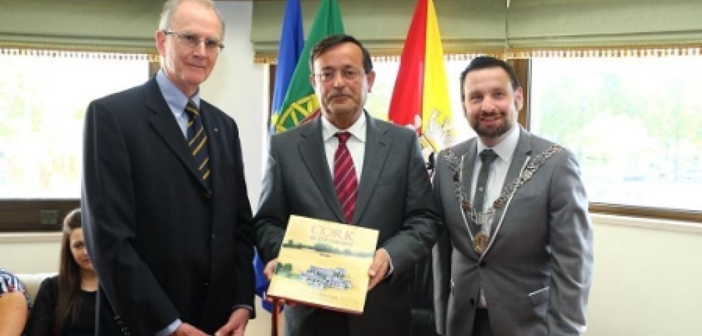 Albufeira Recebe Delegação de CORK