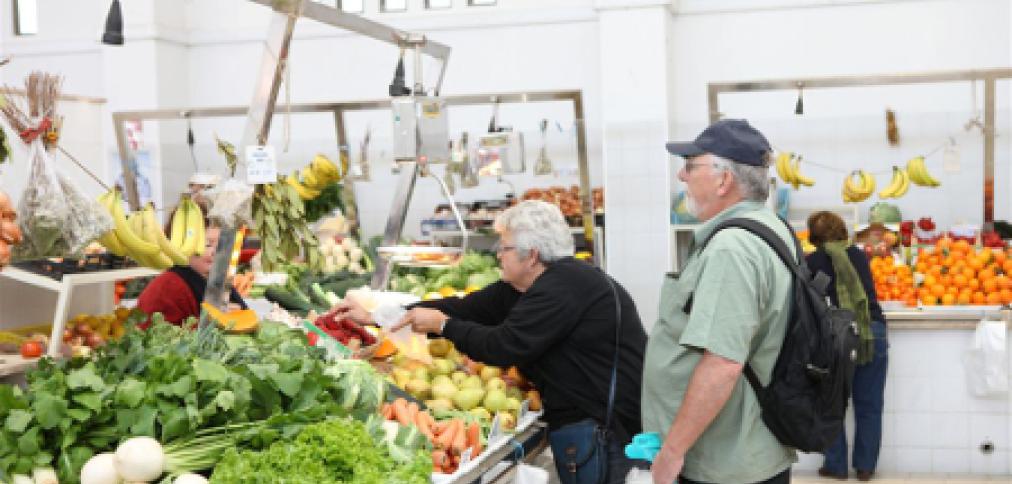 Mercado dos Caliços vai estar aberto à segunda-feira Mercado dos Caliços vai estar aberto à segunda-feira
