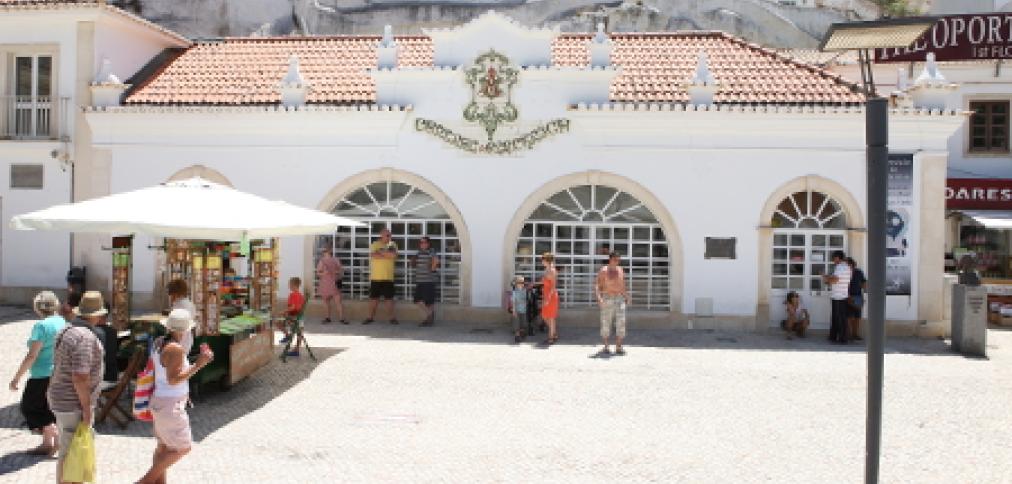 Fósseis da Liberdade na Galeria Samora Barros Fósseis da Liberdade na Galeria Samora Barros