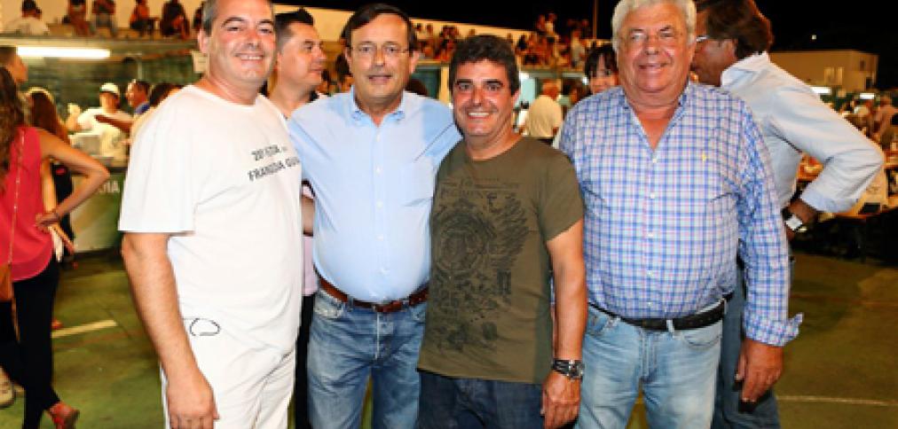 Carlos Silva e Sousa marca presença na Festa do Frango da Guia Carlos Silva e Sousa marca presença na Festa do Frango da Guia