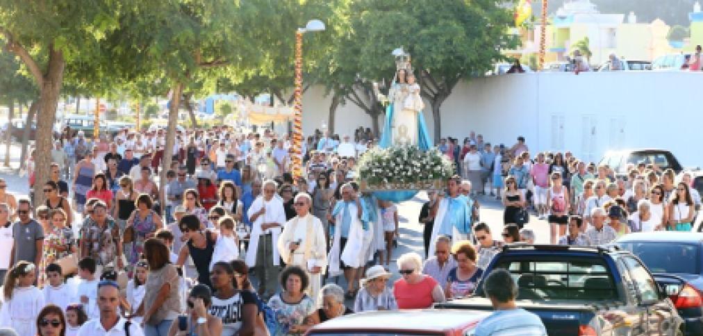 NOSSA SENHORA DA ORADA HOMENAGEADA PELAS GENTES DA TERRA