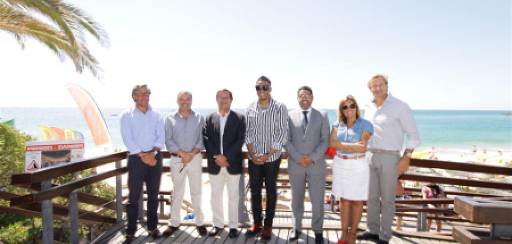 Anselmo Ralph em Albufeira a promover Fim de Ano
