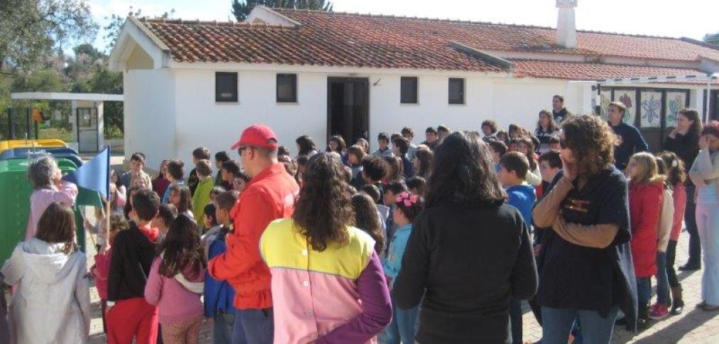 PROTEÇÃO CIVIL DE ALBUFEIRA REGRESSA ÀS ESCOLAS PARA ENSINAR COMO ATUAR EM SITUAÇÃO DE EMERGÊNCIA PROTEÇÃO CIVIL DE ALBUFEIRA REGRESSA ÀS ESCOLAS PARA ENSINAR COMO ATUAR EM SITUAÇÃO DE EMERGÊNCIA