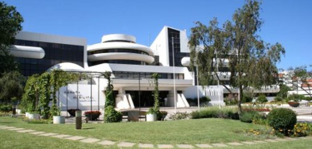 MUNICÍPIO DE ALBUFEIRA REALIZA FÓRUNS DE AUSCULTAÇÃO PÚBLICA PARA REVISÃO DO PDM MUNICÍPIO DE ALBUFEIRA REALIZA FÓRUNS DE AUSCULTAÇÃO PÚBLICA PARA REVISÃO DO PDM
