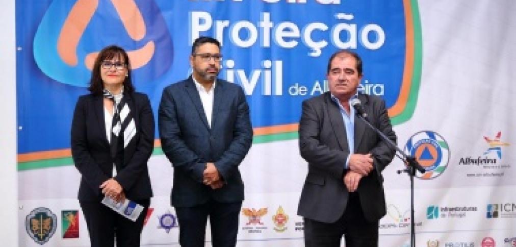 III FEIRA DA PROTEÇÃO CIVIL DESTACA A IMPORTÂNCIA DA COORDENAÇÃO DE ESFORÇOS NO COMBATE ÀS CATÁSTROFES III FEIRA DA PROTEÇÃO CIVIL DESTACA A IMPORTÂNCIA DA COORDENAÇÃO DE ESFORÇOS NO COMBATE ÀS CATÁSTROFES