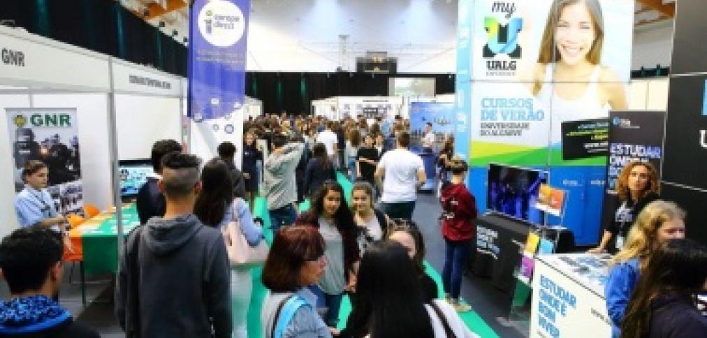 OPTO REAFIRMA A SUA POSIÇÃO COMO UM DOS MAIORES EVENTOS DE EDUCAÇÃO E FORMAÇÃO NO PAÍS OPTO REAFIRMA A SUA POSIÇÃO COMO UM DOS MAIORES EVENTOS DE EDUCAÇÃO E FORMAÇÃO NO PAÍS