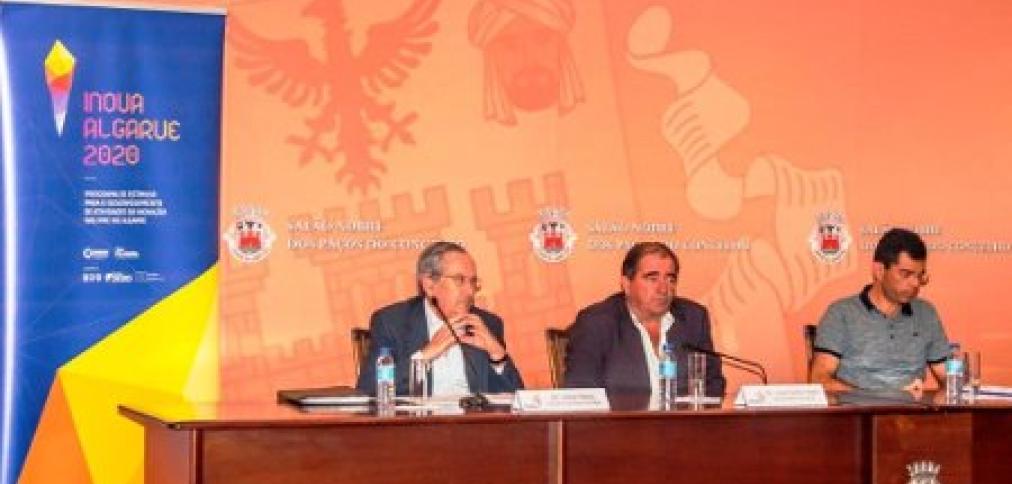 EMPRESÁRIOS DE ALBUFEIRA PREPARAM-SE PARA A INOVAÇÃO EMPRESÁRIOS DE ALBUFEIRA PREPARAM-SE PARA A INOVAÇÃO
