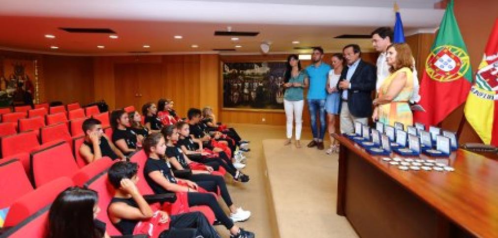 AUTARQUIA HOMENAGEIA GINASTAS DO IMORTAL DESPORTIVO CLUBE