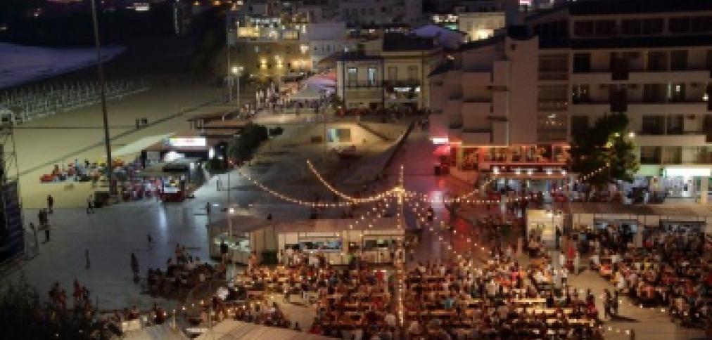 FESTAS DO PESCADOR DESPEDEM-SE ATÉ AO PRÓXIMO ANO AO SOM DA MÚSICA DE ROBERTO LEAL FESTAS DO PESCADOR DESPEDEM-SE ATÉ AO PRÓXIMO ANO AO SOM DA MÚSICA DE ROBERTO LEAL
