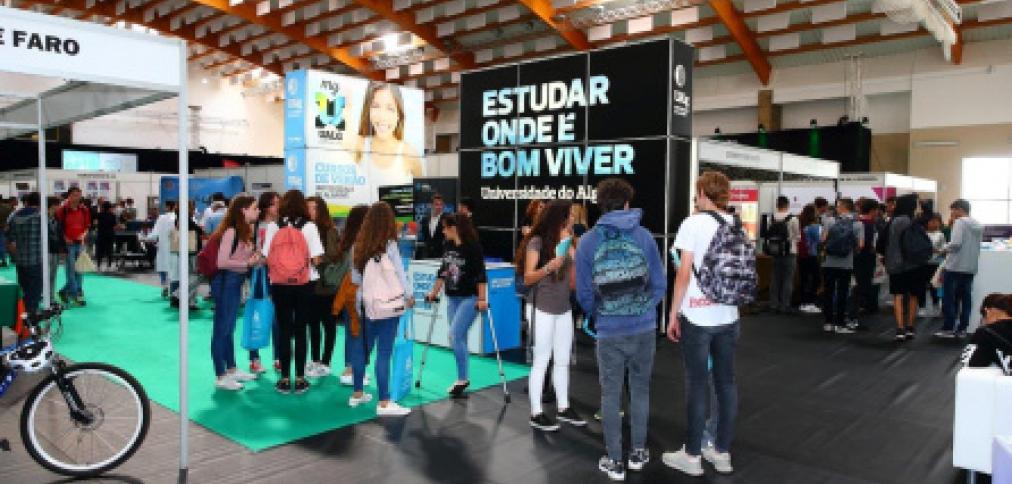 MARCAÇÃO DE VISITAS PARA O OPTO DECORREM ATÉ AO FINAL DO MÊS DE ABRIL MARCAÇÃO DE VISITAS PARA O OPTO DECORREM ATÉ AO FINAL DO MÊS DE ABRIL