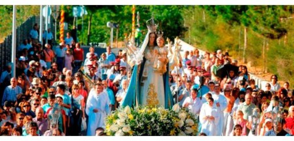 FESTIVIDADES EM HONRA DE NOSSA SENHORA DA ORADA ATRAEM CATÓLICOS E TURISTAS