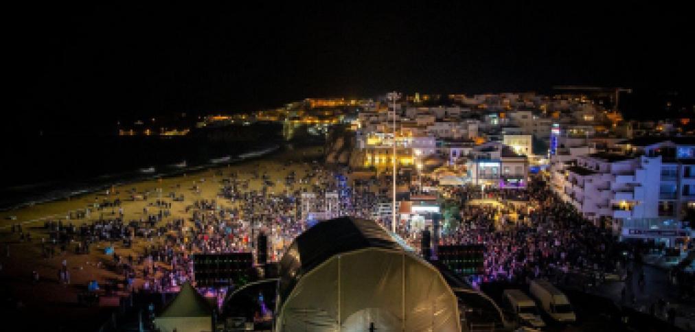 ALBUFEIRA CONTINUA A SER DESTINO PREFERIDO PARA AS COMEMORAÇÕES DE FIM DE ANO ALBUFEIRA CONTINUA A SER DESTINO PREFERIDO PARA AS COMEMORAÇÕES DE FIM DE ANO