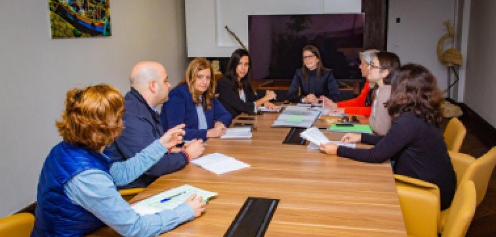 CONSELHO DO ORÇAMENTO PARTICIPATIVO DE ALBUFEIRA REUNE PARA AGILIZAR A ANÁLISE TÉCNICA DAS PROPOSTAS MAIS VOTADAS CONSELHO DO ORÇAMENTO PARTICIPATIVO DE ALBUFEIRA REUNE PARA AGILIZAR A ANÁLISE TÉCNICA DAS PROPOSTAS MAIS VOTADAS