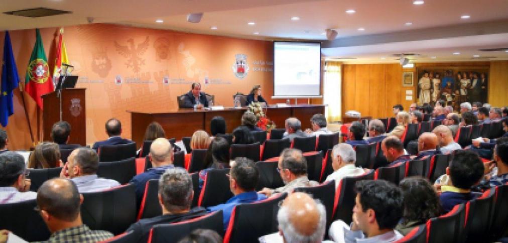 REABILITAÇÃO URBANA FOI TEMA DE DEBATE EM ALBUFEIRA REABILITAÇÃO URBANA FOI TEMA DE DEBATE EM ALBUFEIRA
