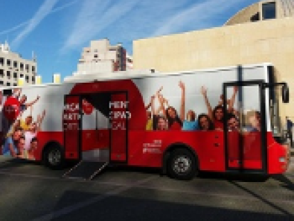 AUTOCARRO DO ORÇAMENTO PARTICIPATIVO DE PORTUGAL EM ALBUFEIRA