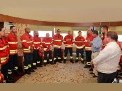 CARLOS SILVA E SOUSA RECEBEU BOMBEIROS QUE ESTIVERAM  EM PEDROGÃO GRANDE