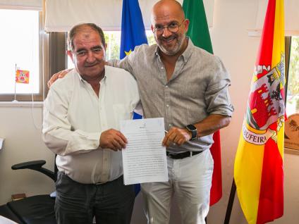 Presidente José Carlos Rolo assinou o Contrato de Empreitada para a Requalificação da Rua de Santo António