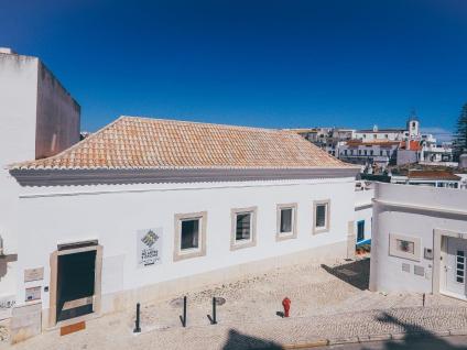 Edifício Centro de Artes e Ofícios Carlos Silva e Sousa