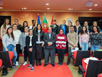 RECURSOS HUMANOS NA ÁREA DA EDUCAÇÃO