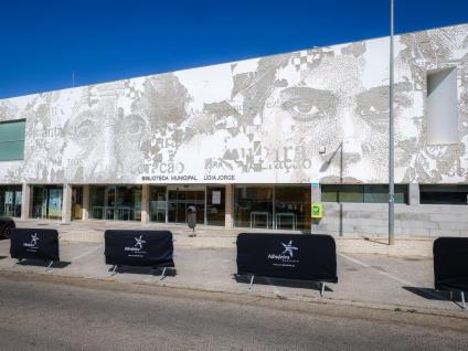 INSTALAÇÃO DE OBRA ARTÍSTICA DE VHILS