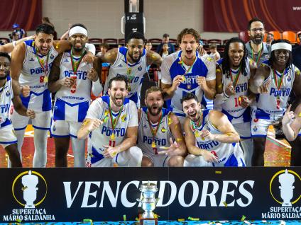 FC Porto conquista Supertaça Mário Saldanha em Albufeira