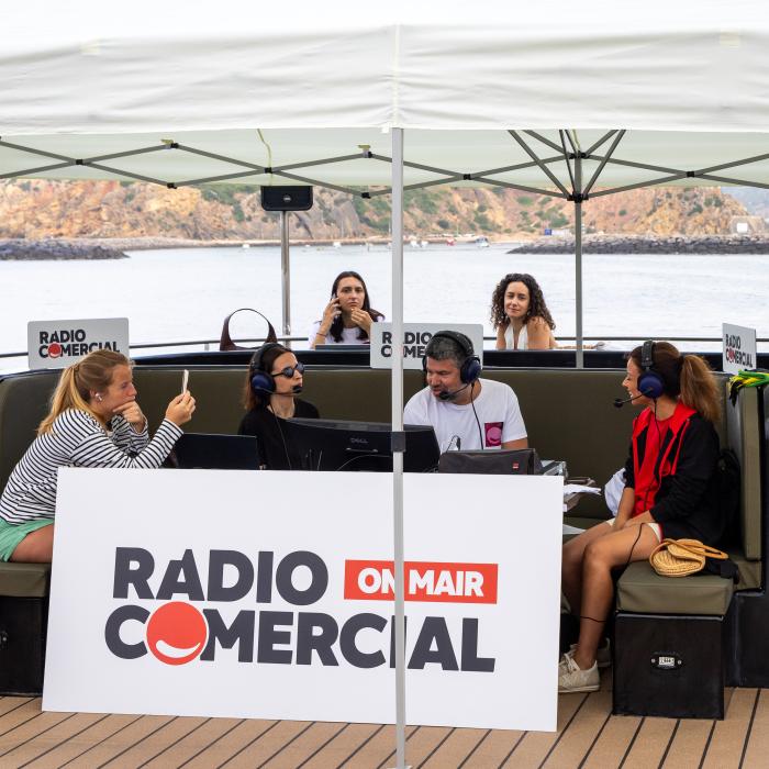 Rádio Comercial, transmitida em direto a partir do mar