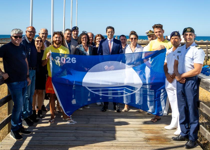 PRIMEIRA BANDEIRA AZUL DO ALGARVE HASTEADA EM ALBUFEIRA
