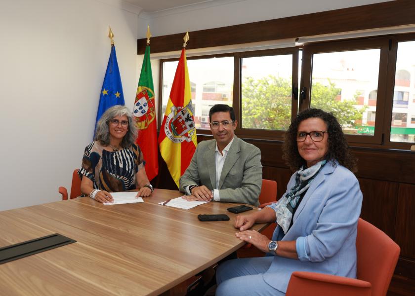 O presidente da Câmara Municipal de Albufeira, Rui Cristina, a diretora executiva do Centro Ciência Viva do Algarve, Cristina Veiga-Pires, a vereadora da Câmara Municipal de Albufeira, Maria Cristina Corado