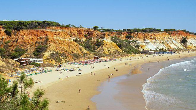 Praia do Barranco das Belharucas