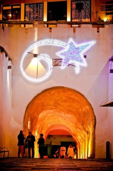 ILUMINAÇÃO DE NATAL TRAZ ESPÍRITO FESTIVO A ALBUFEIRA