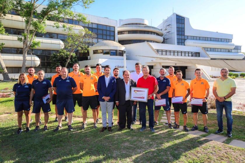 Homenagem a clubes e atletas do concelho
