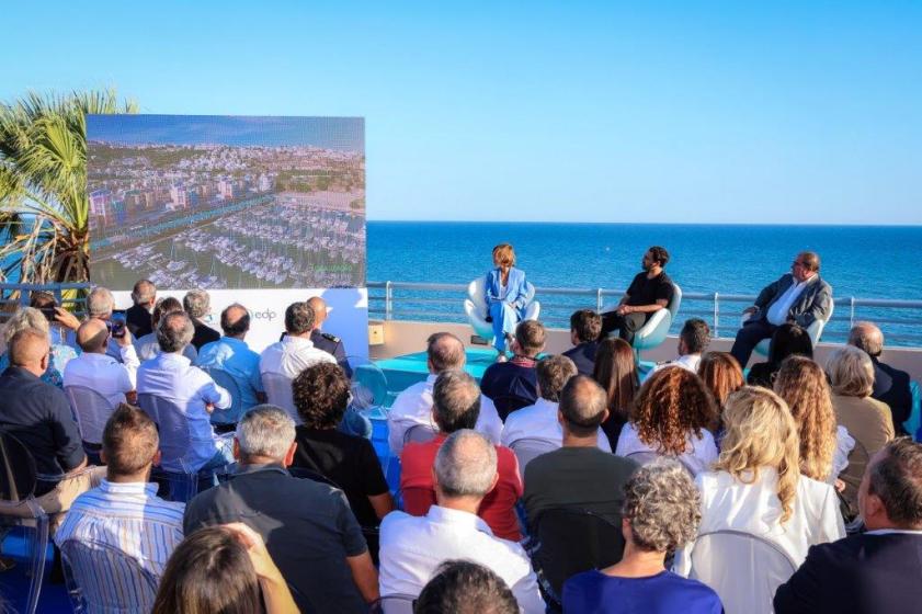 Alexandre Farto (Vhils), Catarina Barradas e José Carlos Rolo, plateia r cartaz