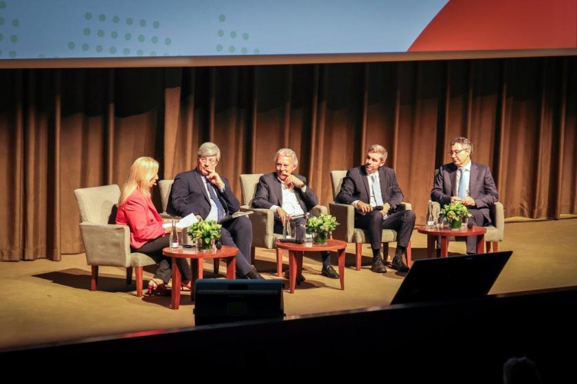 painel de oreadores na Conferência “Turismo como fator de Coesão Nacional”