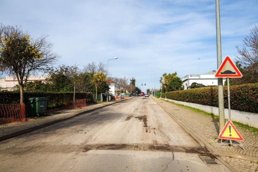 REQUALIFICAÇÃO DA ESTRADA DO PARAÍSO, FERREIRAS