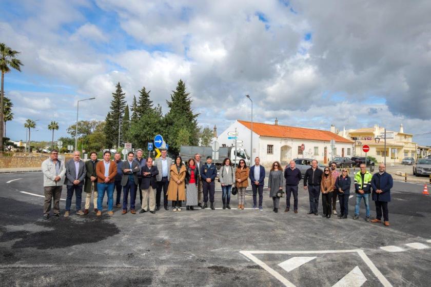 Inauguração de nova rotunda na Guia