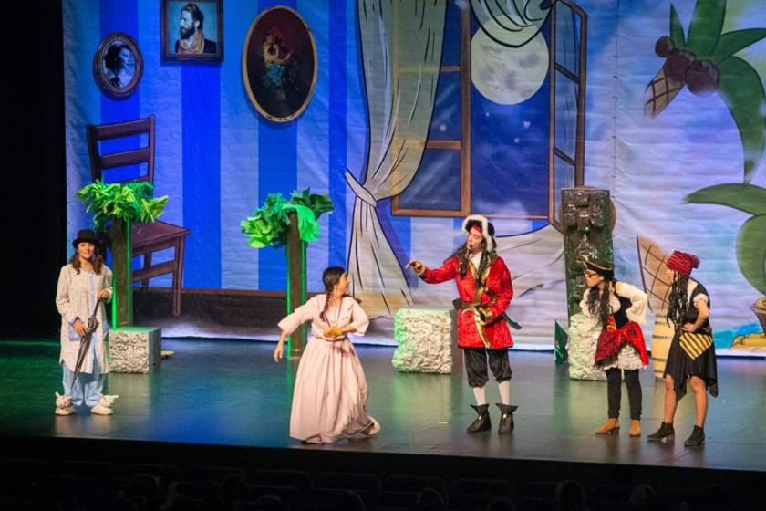Musical infantil - “Peter Pan e o Segredo da Ilha dos Três Olhos”