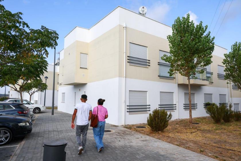 Entrega de chaves no Complexo Habitacional Ladeira da Fonte, em Paderne