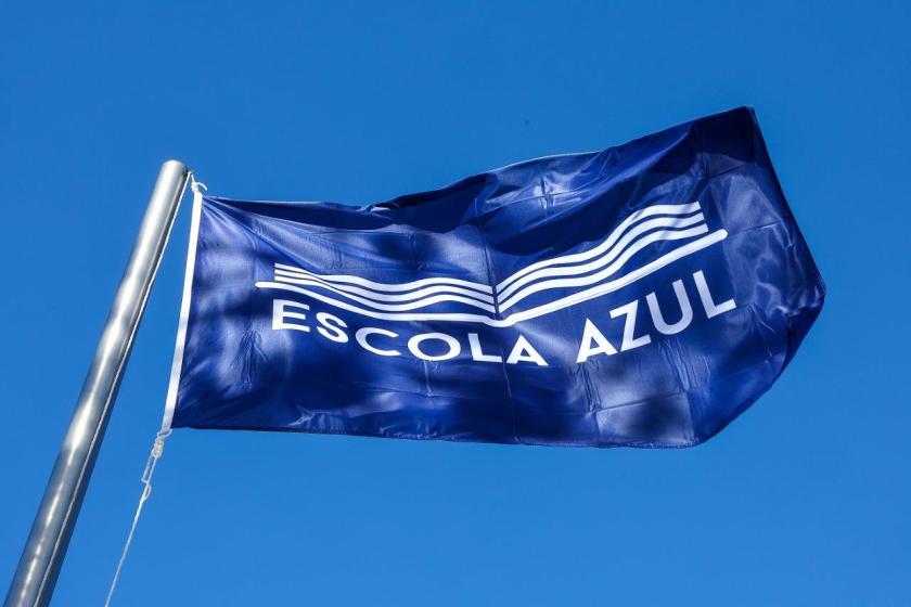 Bandeira &quot;Escola Azul&quot;