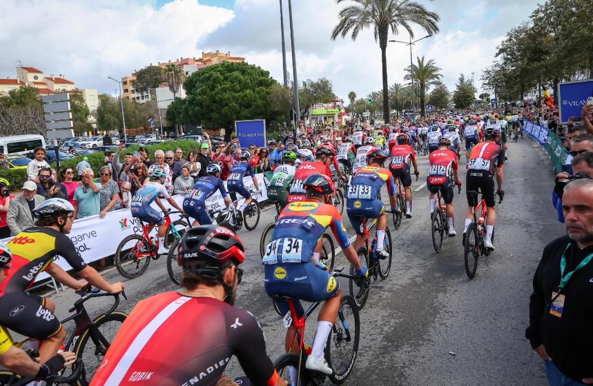 Volta ao Algarve em Bicicleta - Partida de Albufeira