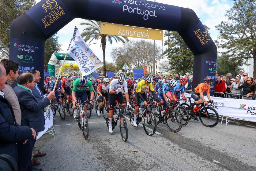 Volta ao Algarve em Bicicleta - Partida de Albufeira