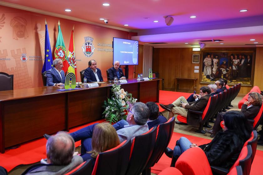 MUNICÍPIO DE ALBUFEIRA E AHRESP CELEBRAM PROTOCOLO PARA CEDÊNCIA DE ESPAÇO