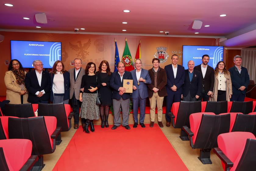 MUNICÍPIO DE ALBUFEIRA E AHRESP CELEBRAM PROTOCOLO PARA CEDÊNCIA DE ESPAÇO