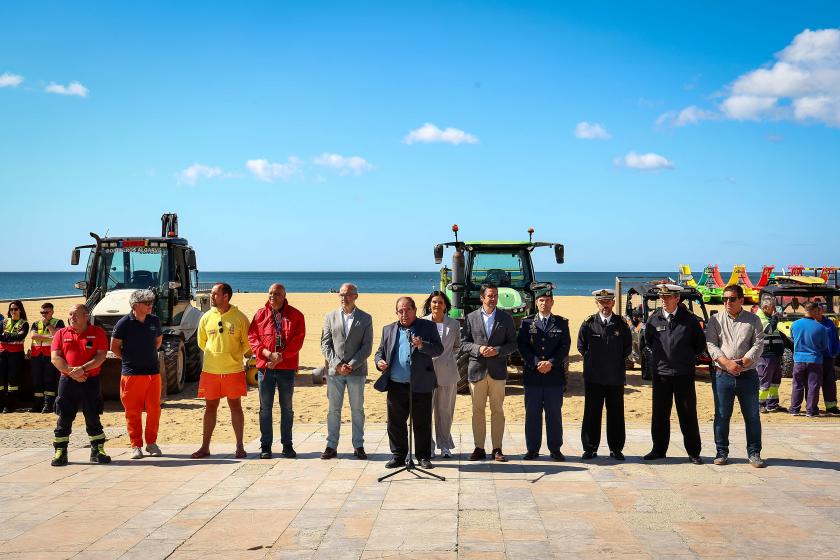 OFICIALMENTE ABERTA  A ÉPOCA BALNEAR EM ALBUFEIRA