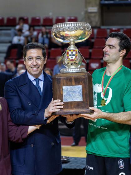 SPORTING CONQUISTA TAÇA DE PORTUGAL DE BASQUETEBOL EM ALBUFEIRA