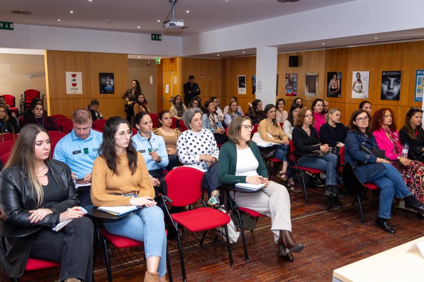 PALESTRA  SOBRE ABUSO SEXUAL DE CRIANÇAS E JOVENS