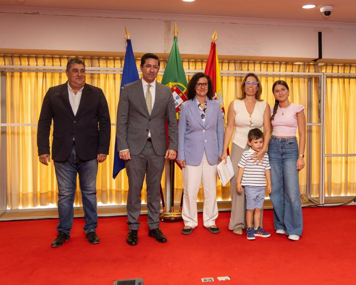 entrega das chaves e dos contratos de arrendamento relativos a 18 fogos habitacionais
