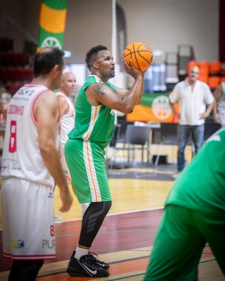 Esba maxibasket voltou a colocar albufeira  No mapa europeu de basquetebol veterano