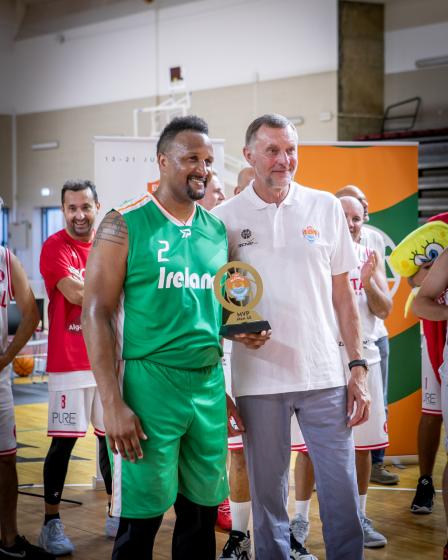 Esba maxibasket voltou a colocar albufeira  No mapa europeu de basquetebol veterano