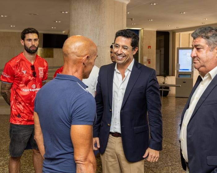 CÂMARA MUNICIPAL DE ALBUFEIRA  CONGRATULA IMORTAL DESPORTIVO CLUBE