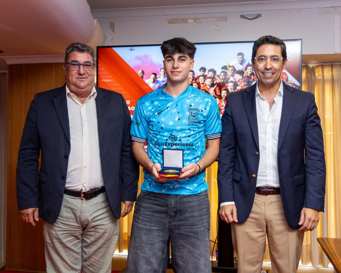 CÂMARA MUNICIPAL DE ALBUFEIRA  CONGRATULA IMORTAL DESPORTIVO CLUBE